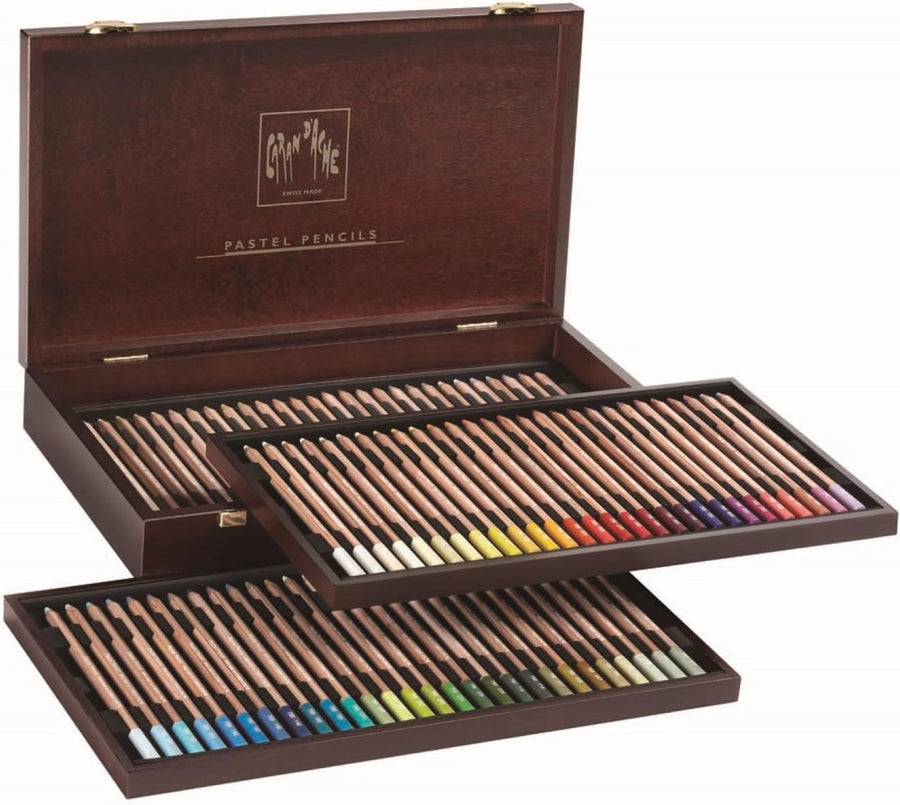 Caran D'ache Juego de 84 lápices pastel en una caja de madera